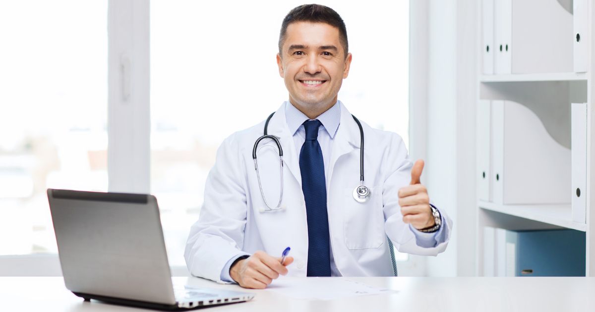 5 Ways Outsourcing Answering Services Helps Physicians